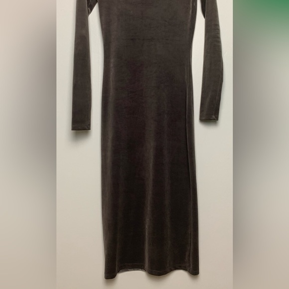 Wilfred Free Aritzia smooth velvet dress - Picture 5 of 5